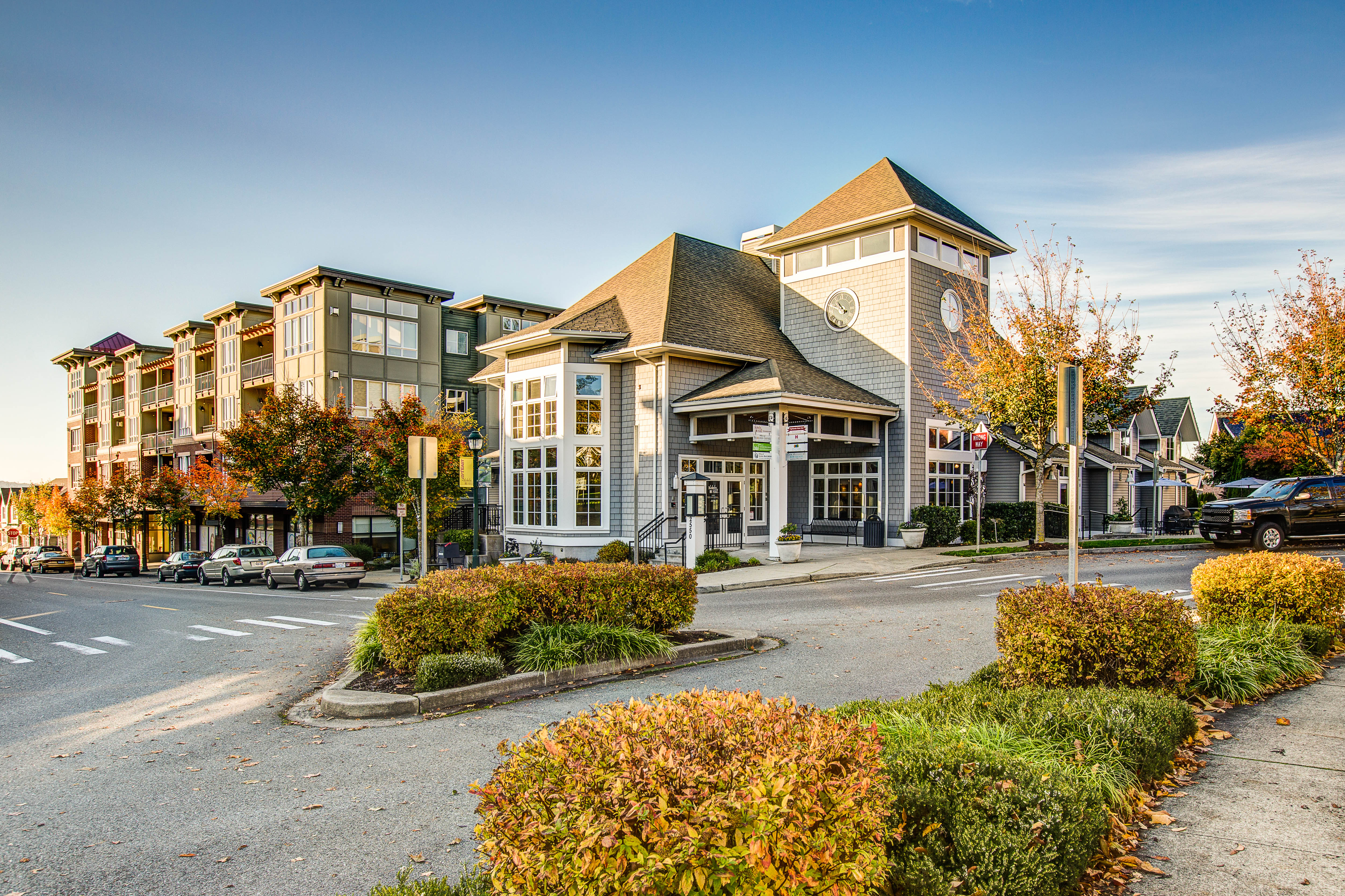 BlakelyHallExteriorOct2014